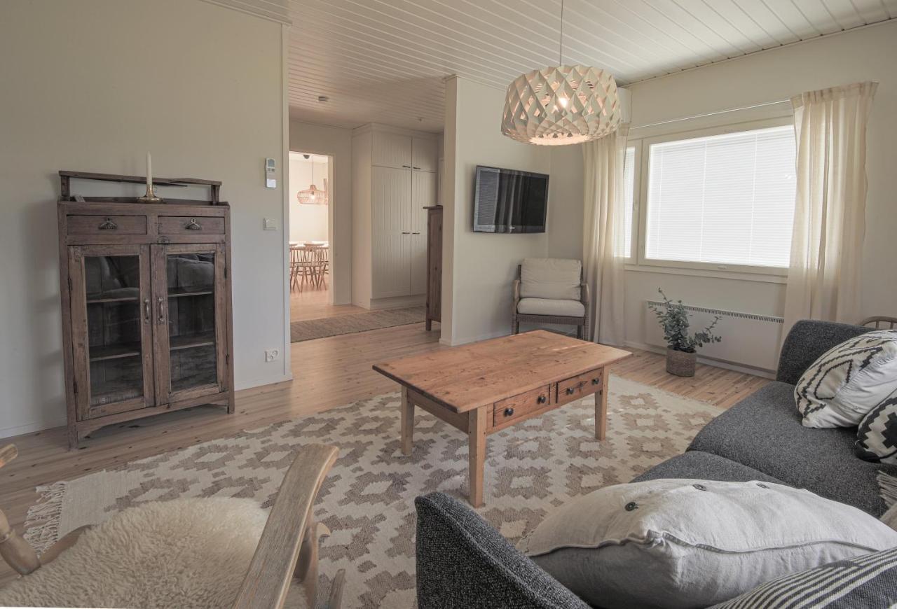 רובניימי Lakeside Holiday Home מראה חיצוני תמונה