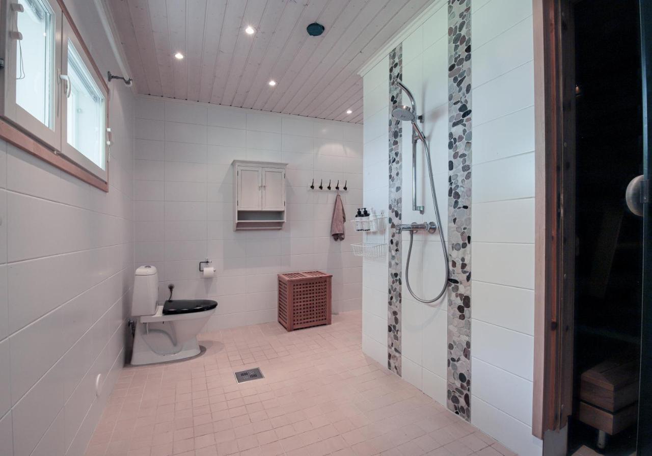 רובניימי Lakeside Holiday Home מראה חיצוני תמונה
