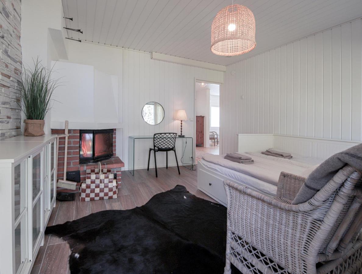 רובניימי Lakeside Holiday Home מראה חיצוני תמונה