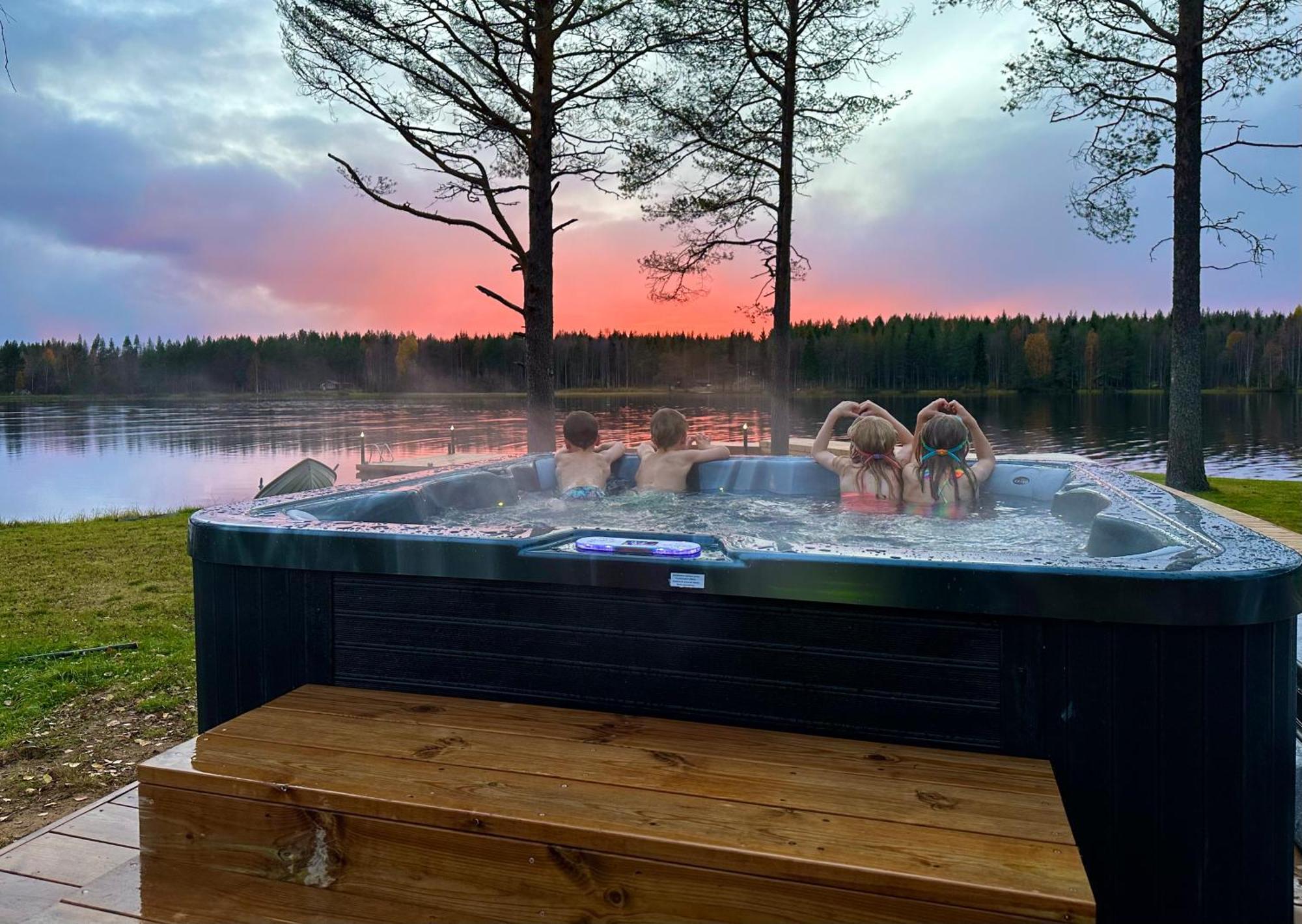 רובניימי Lakeside Holiday Home מראה חיצוני תמונה